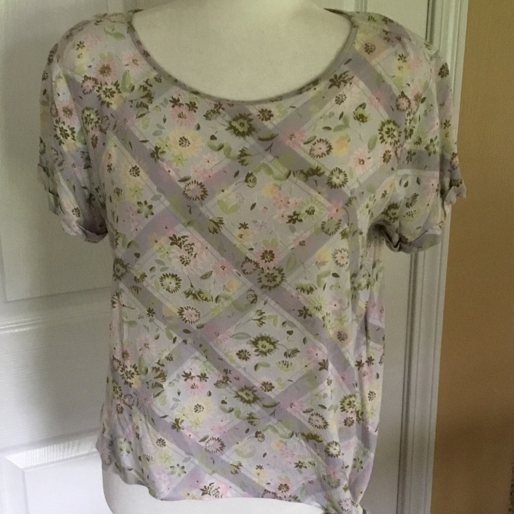 LC Lauren Conrad Whimsical Pastel Floral Scoop Neck Short Sleeve Top Size M